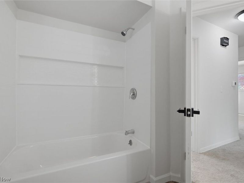 2105 Stewart Drive NW, Warren, OH 44485 Photo 13