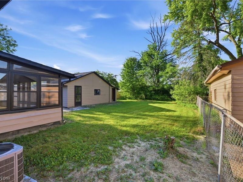 2105 Stewart Drive NW, Warren, OH 44485 Photo 23
