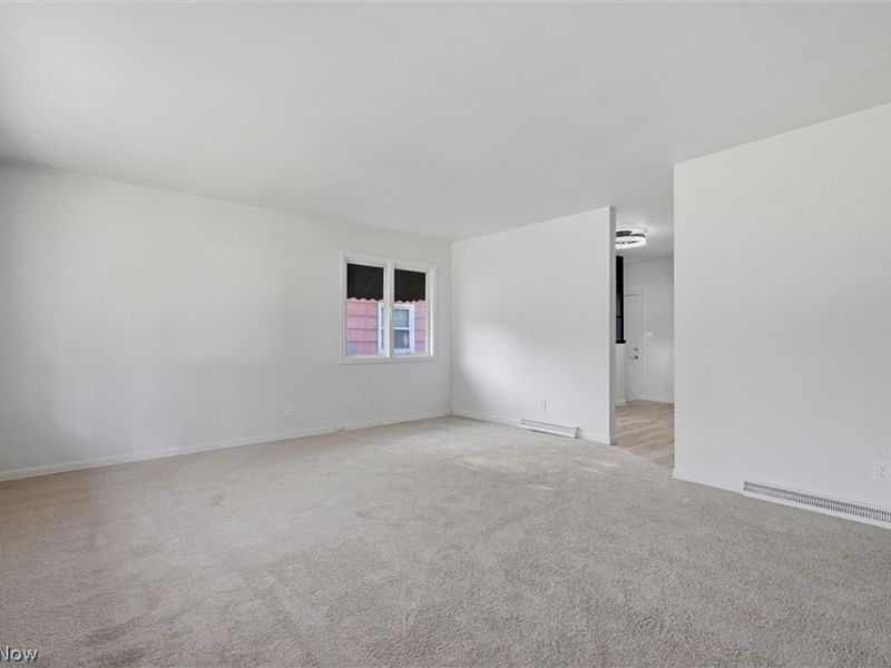 2105 Stewart Drive NW, Warren, OH 44485 Photo 3