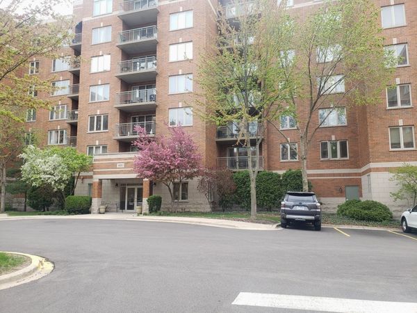 430 S WESTERN Avenue , Unit 410, Des Plaines, IL 60016