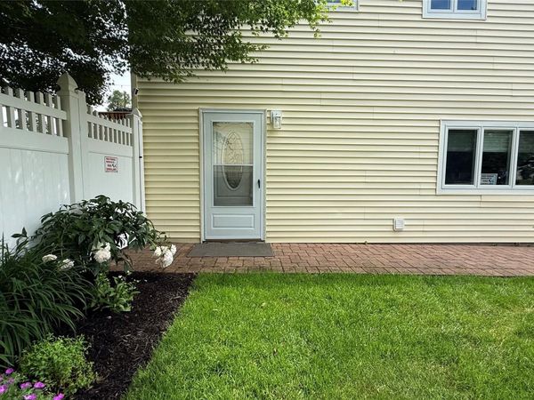 95 Stephen Road , Bayport, NY 11705