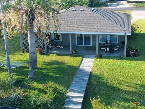 213 W Speckled Trout , Rockport, TX 78382