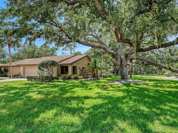 4652 OAK HOLLOW DRIVE , Unit 19, SARASOTA, FL 34241