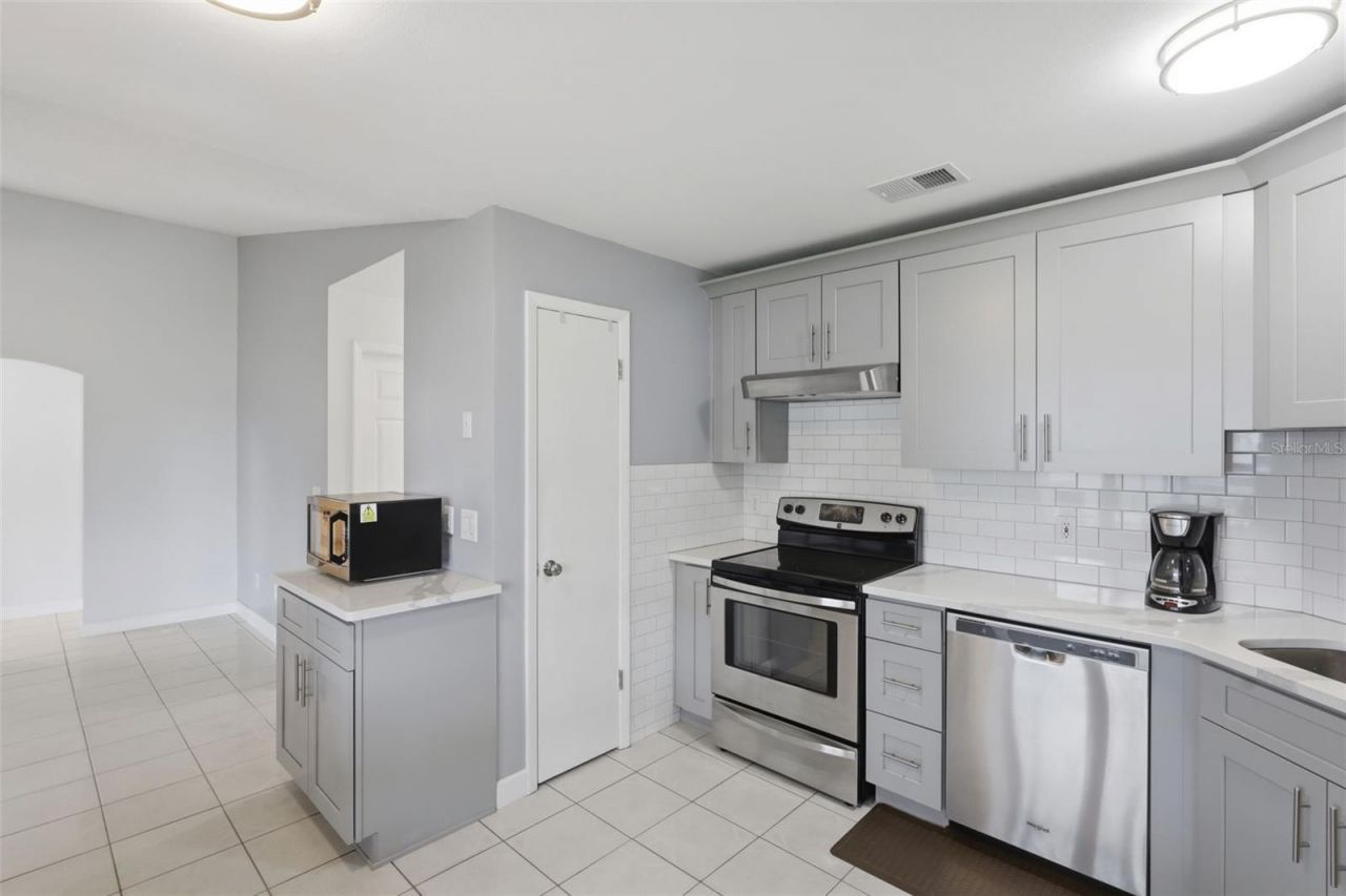 7731 Indian Ridge Trail S, Kissimmee, FL 34747 Photo