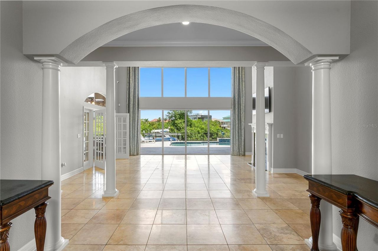 6459 Rubia Circle, Apollo Beach, FL 33572 Photo