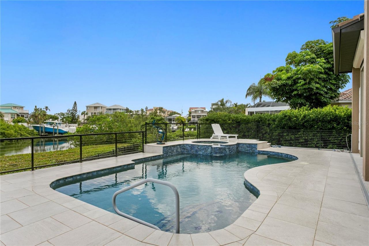 6459 Rubia Circle, Apollo Beach, FL 33572 Photo