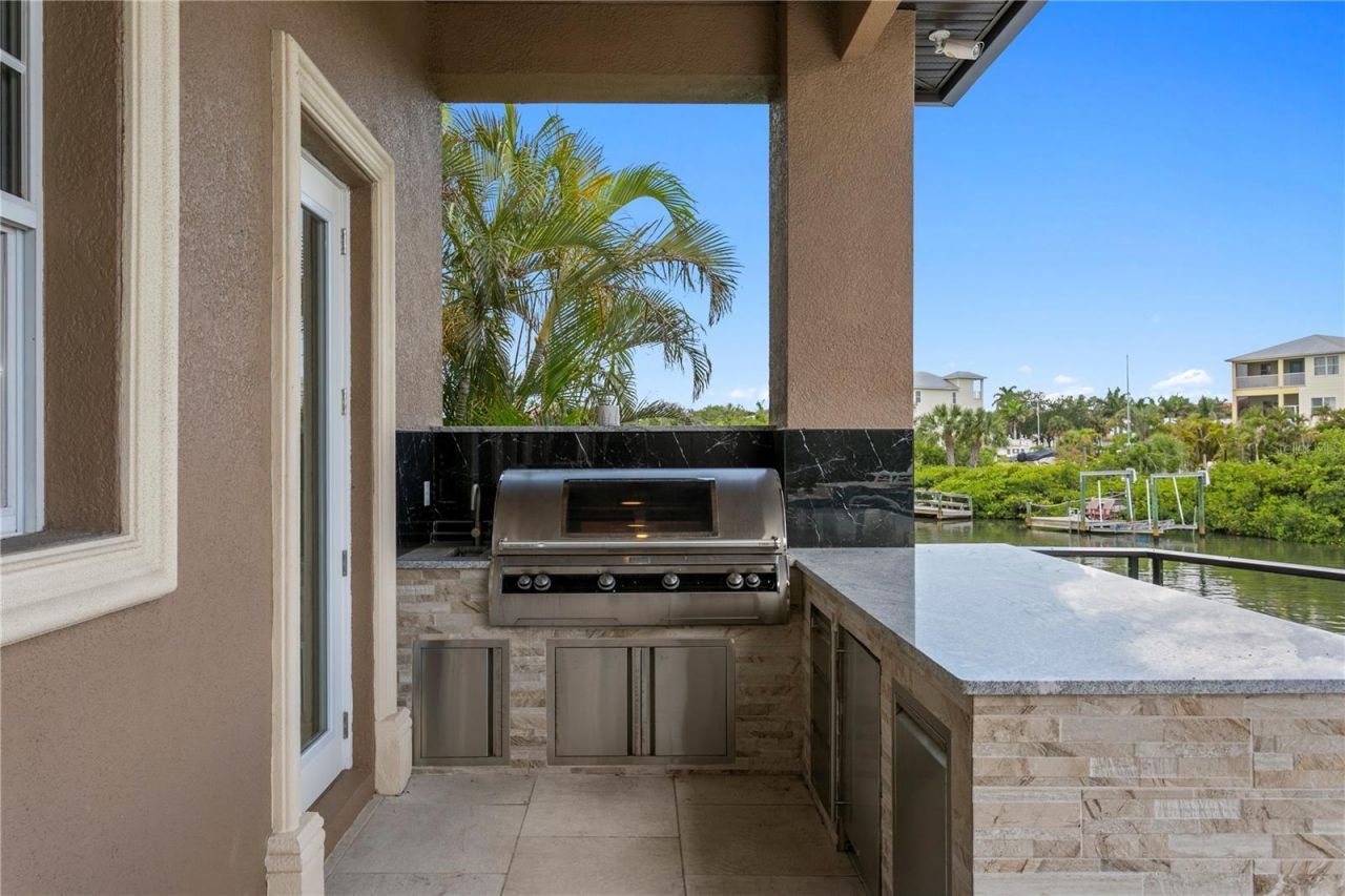 6459 Rubia Circle, Apollo Beach, FL 33572 Photo