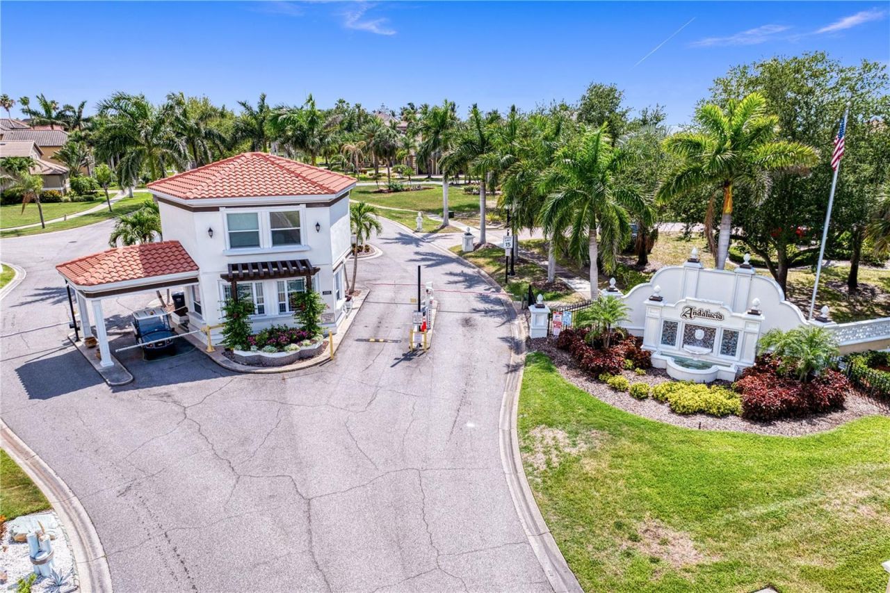 6459 Rubia Circle, Apollo Beach, FL 33572 Photo