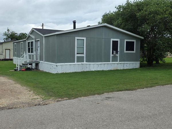 11001 Ridgewood DR, Salado, TX 76571
