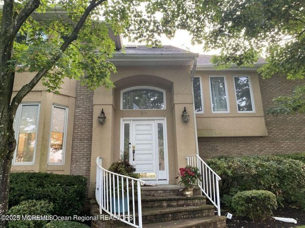 38 Boca Del Mar Court, Holmdel, NJ 07733