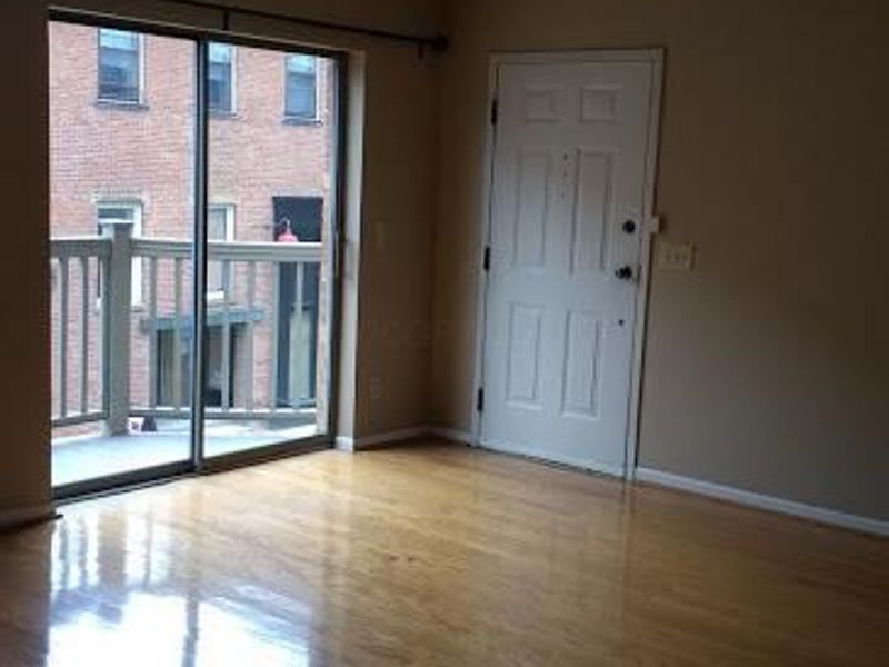 18 W Russell Street , Columbus, OH 43215 Photo 3