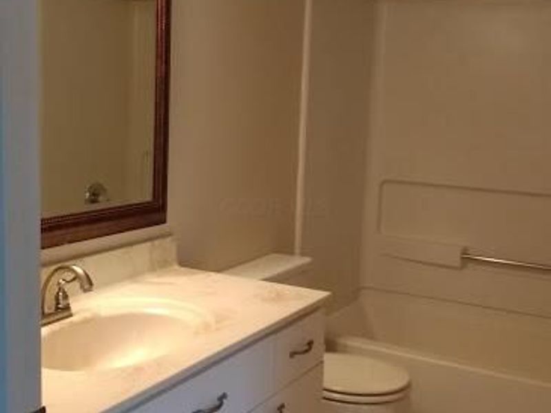 18 W Russell Street , Columbus, OH 43215 Photo 6