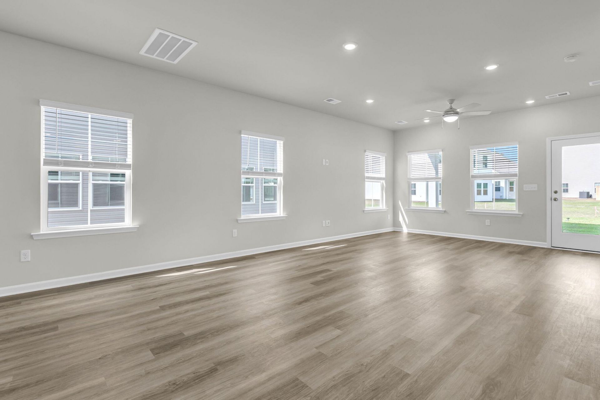 216 Hungerford Drive Photo 18