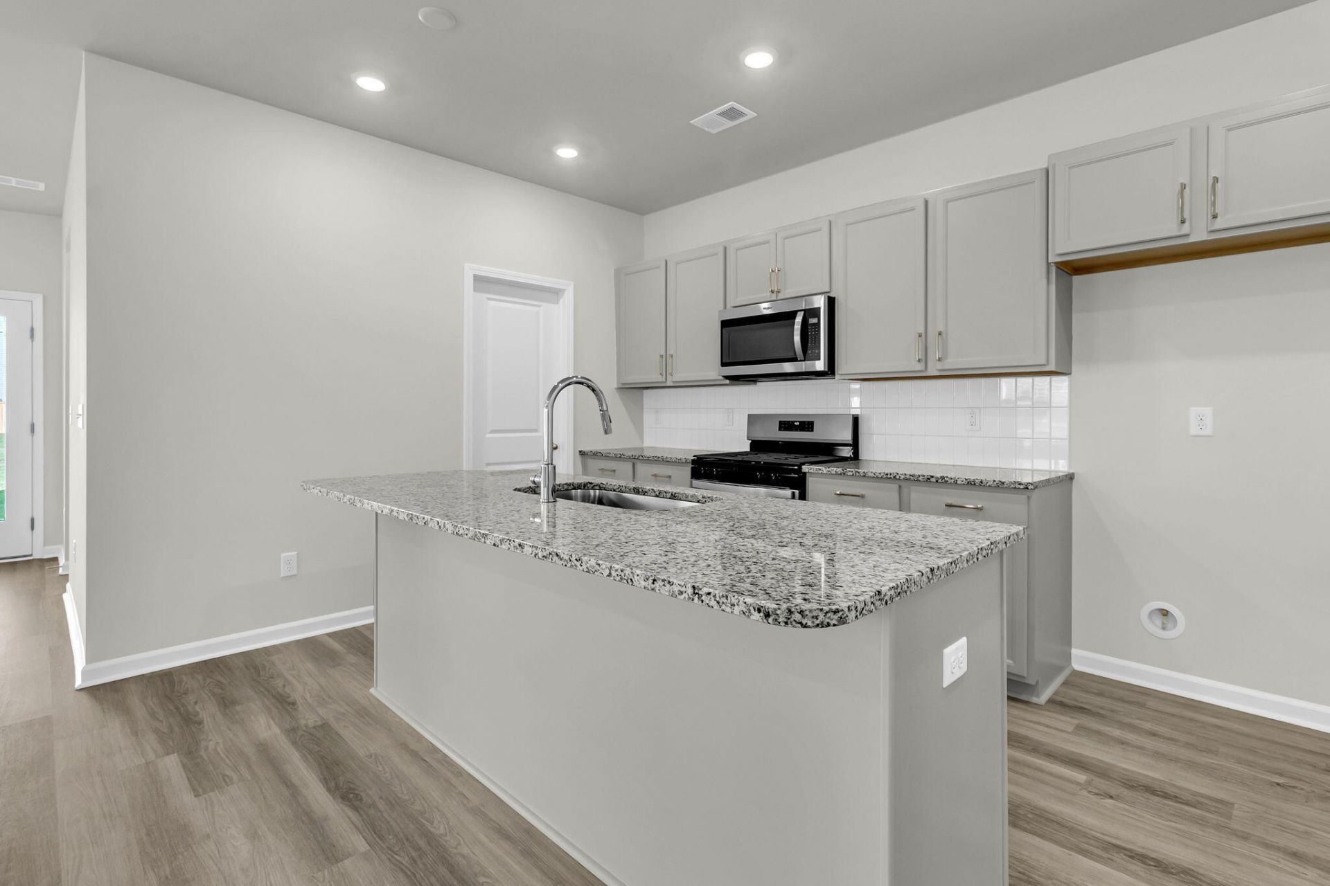 216 Hungerford Drive Photo 20