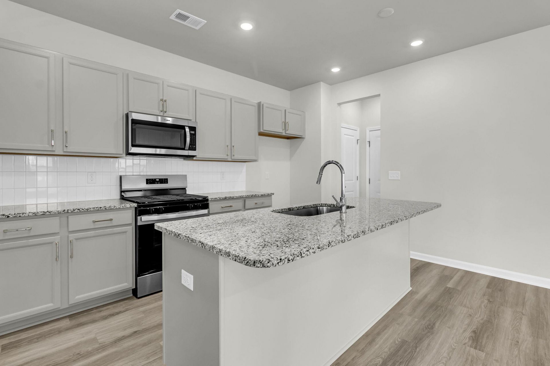 216 Hungerford Drive Photo 21