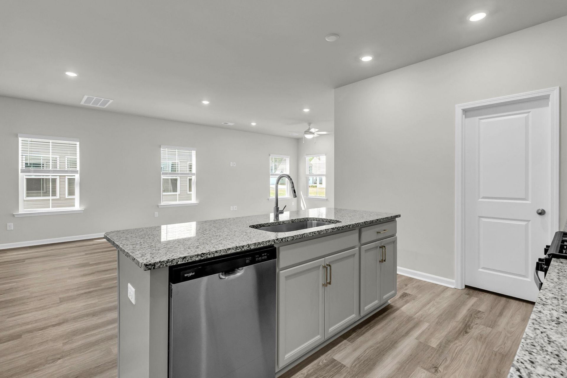 216 Hungerford Drive Photo 23
