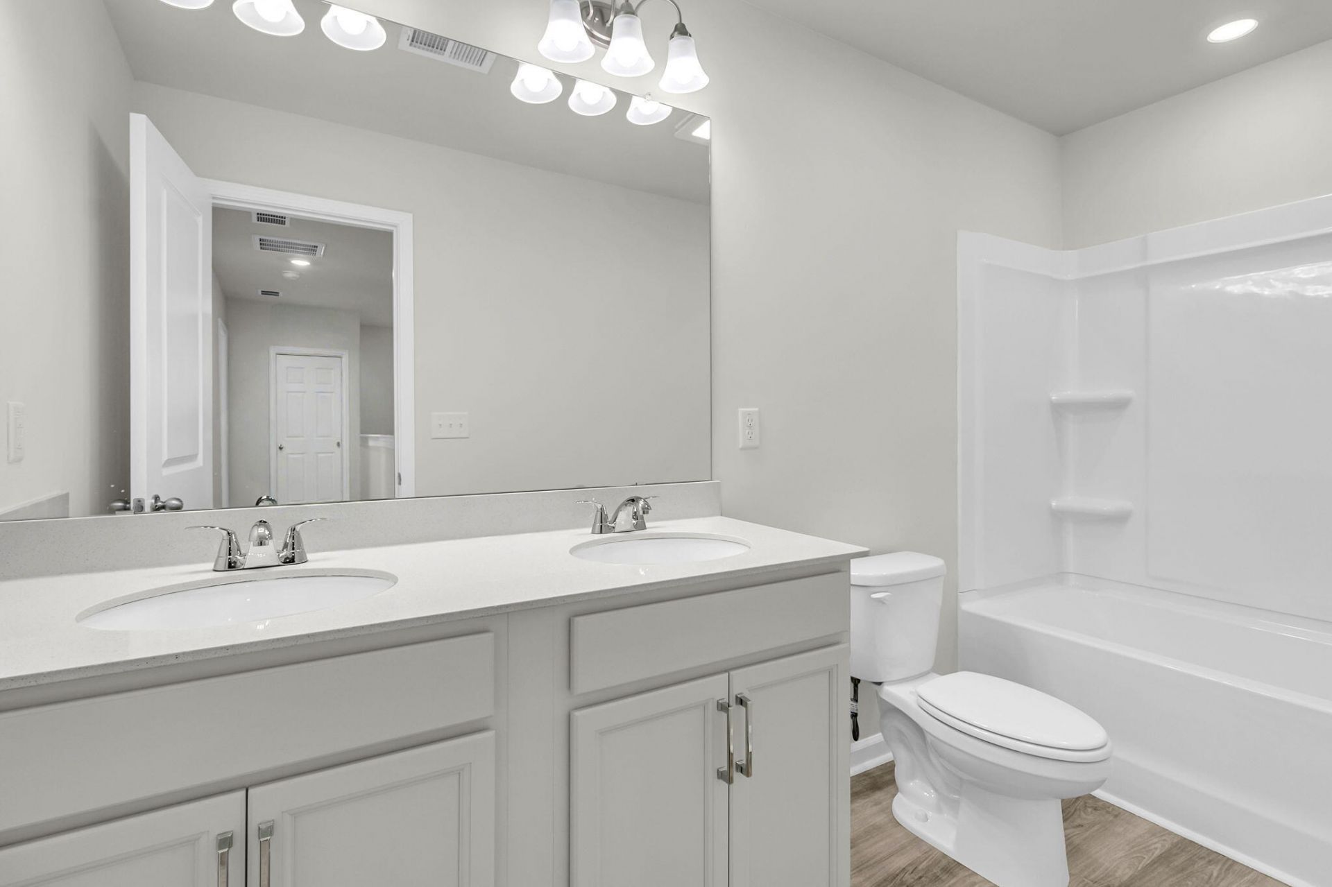 216 Hungerford Drive Photo 27