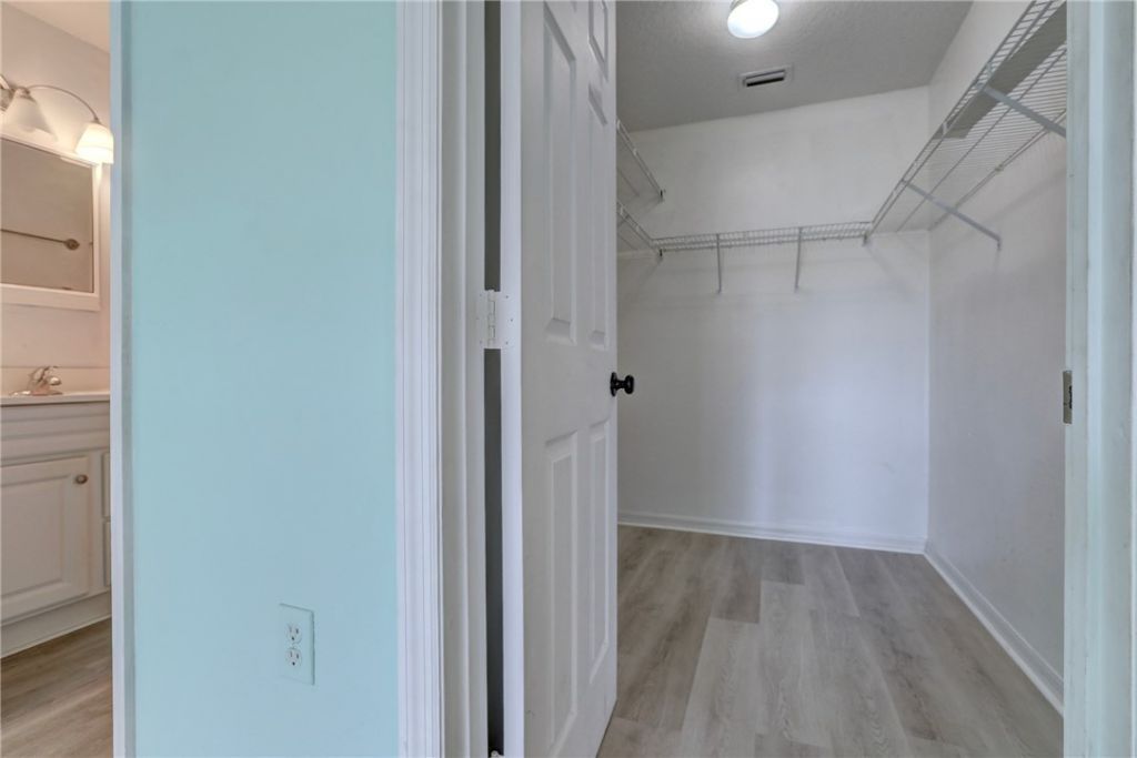 243 Dickens Avenue, Sebastian, FL 32958 Photo