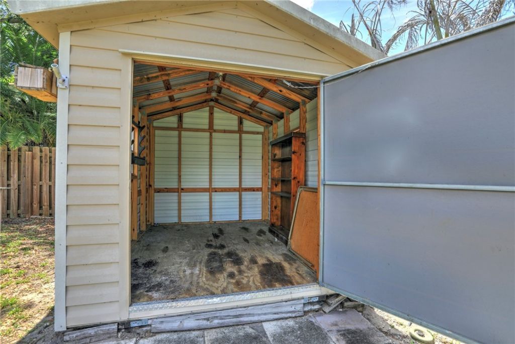 243 Dickens Avenue, Sebastian, FL 32958 Photo