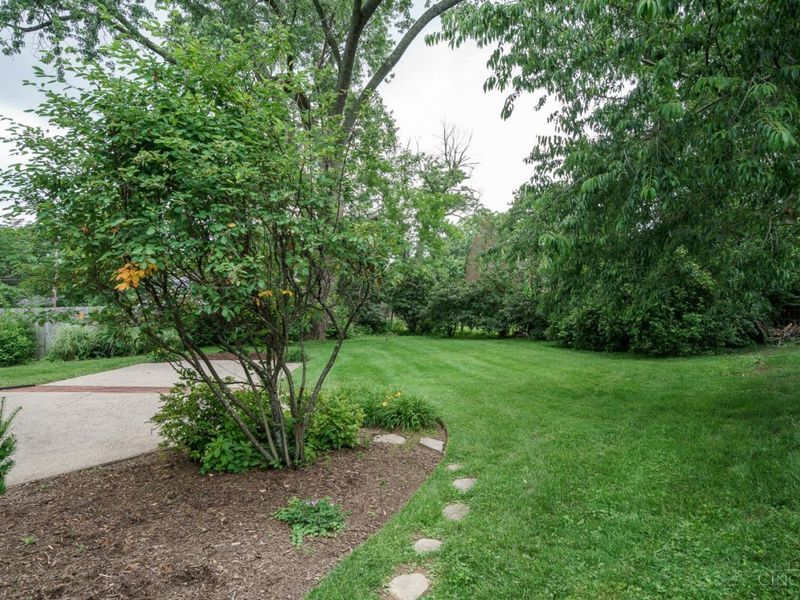 7090 Euclid Avenue, Sycamore Township, OH 45243 Photo 16