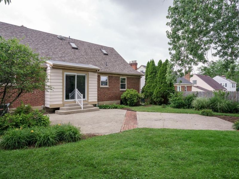 7090 Euclid Avenue, Sycamore Township, OH 45243 Photo 8