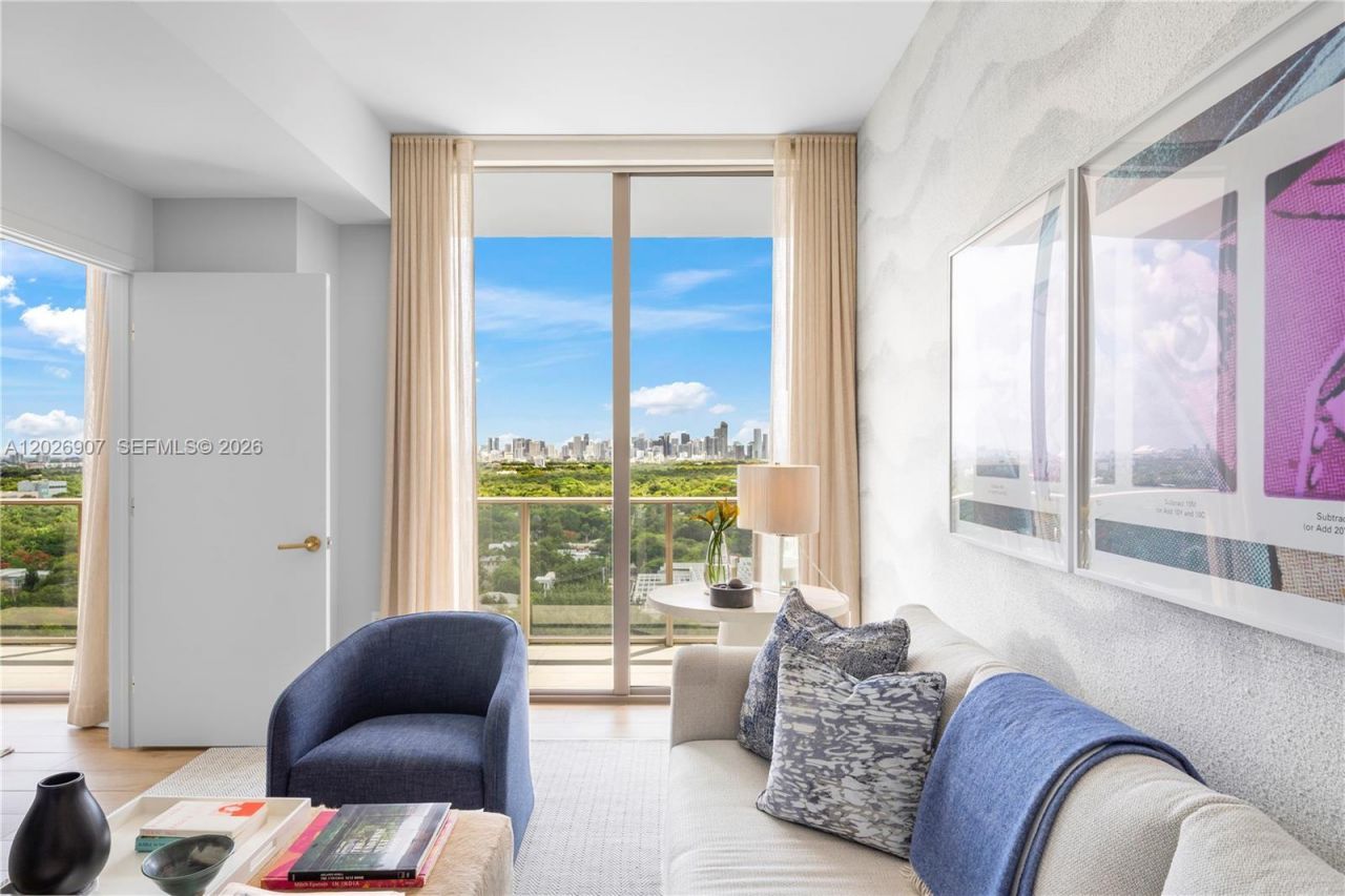 2678 Tigertail Ave, Unit 1702, Miami, FL 33133 Photo