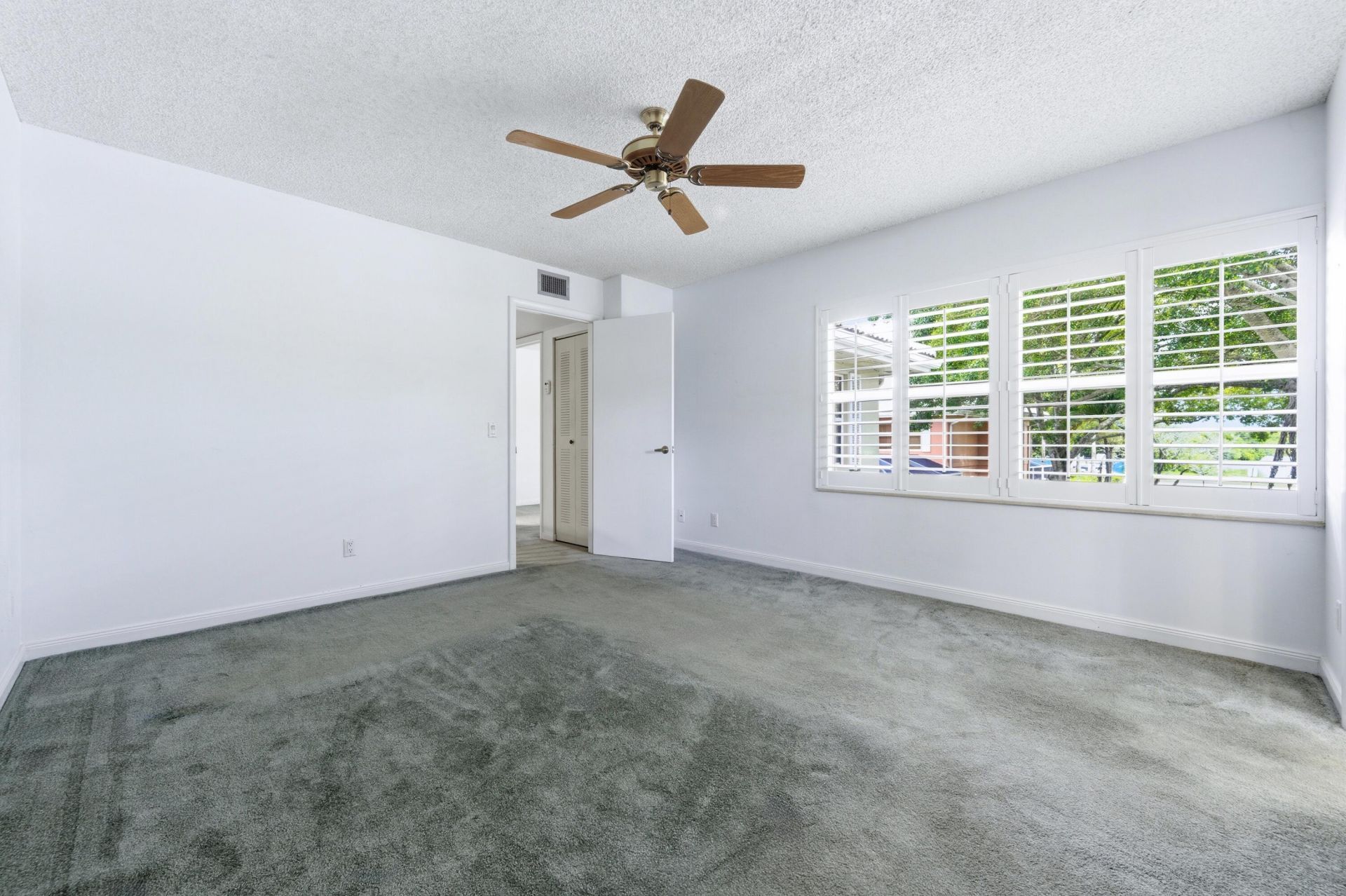 1809 Middleton Way, West Palm Beach, FL 33409 Photo