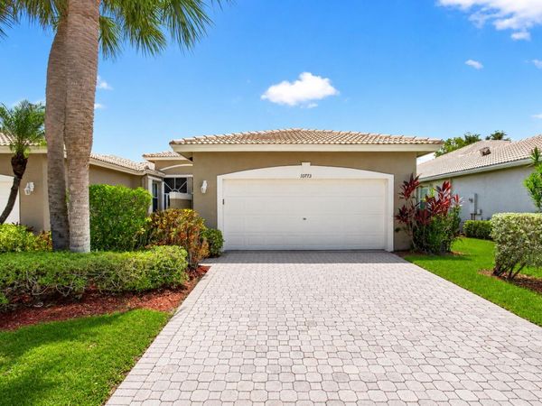 10773 Royal Caribbean Circle, Boynton Beach, FL 33437