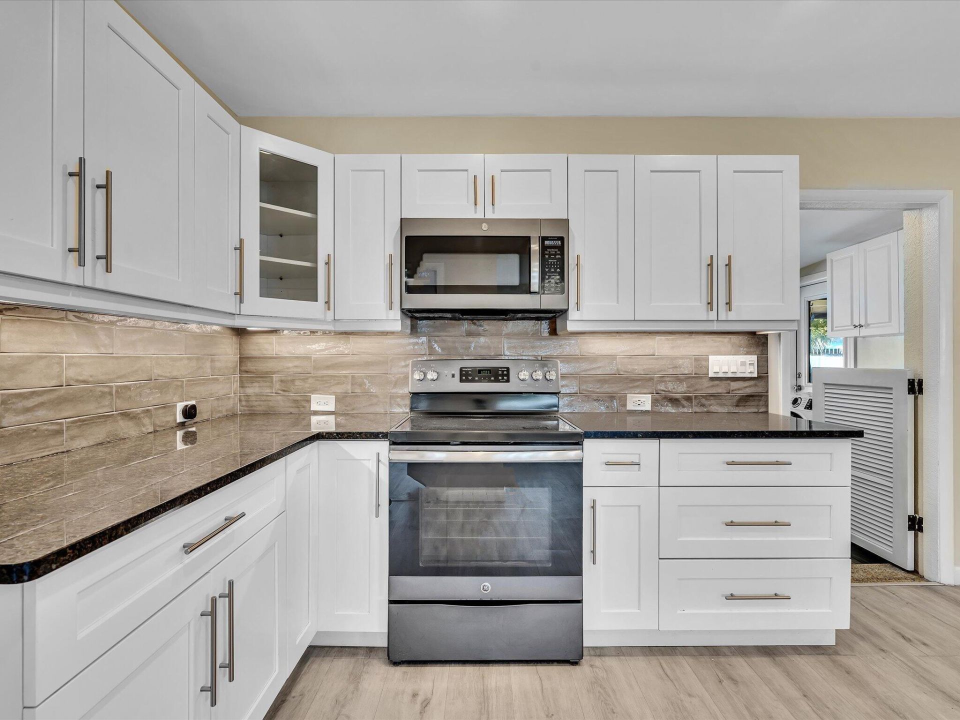 607 W Perry Street, Lantana, FL 33462 Photo