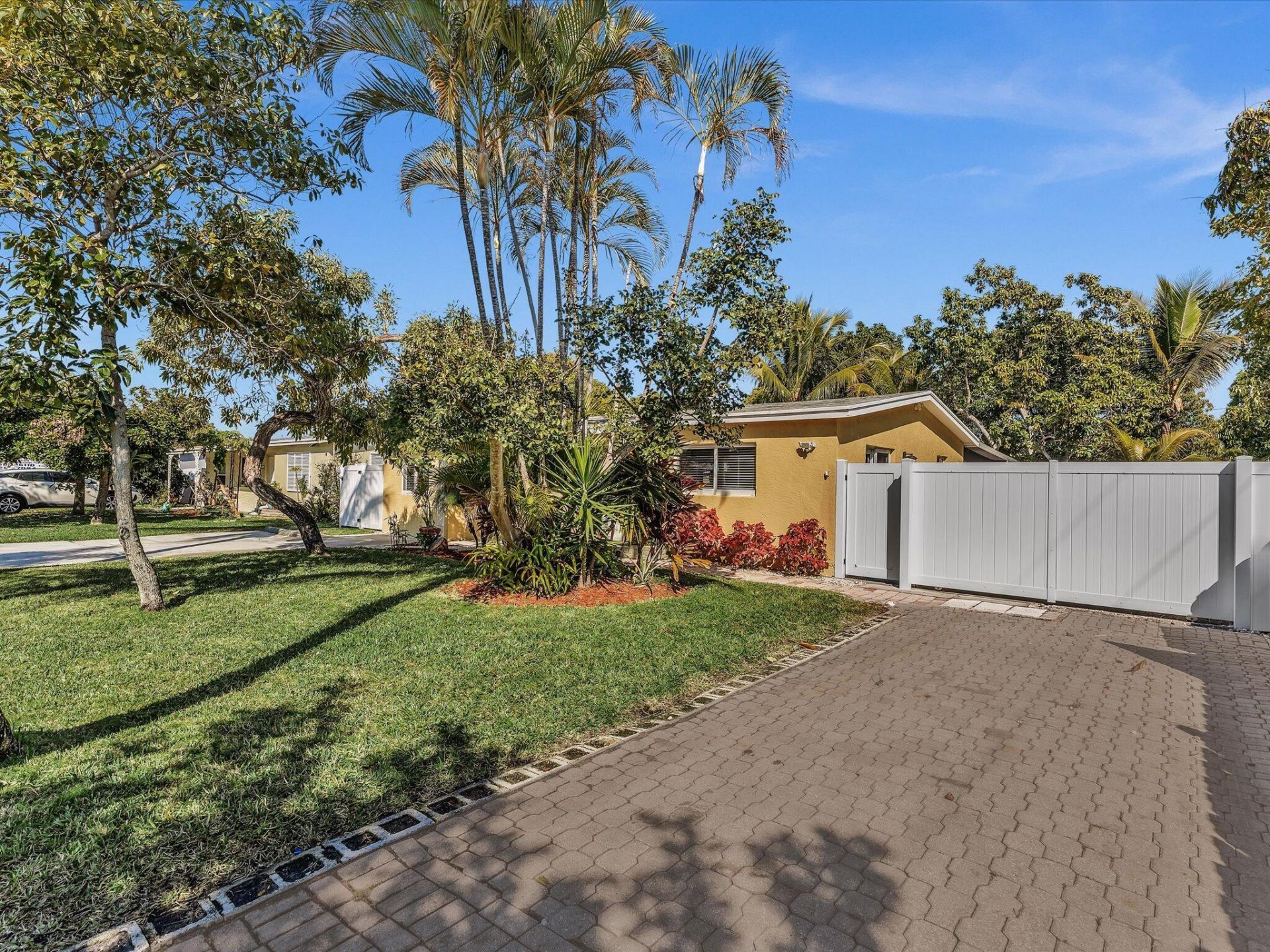 607 W Perry Street, Lantana, FL 33462 Photo