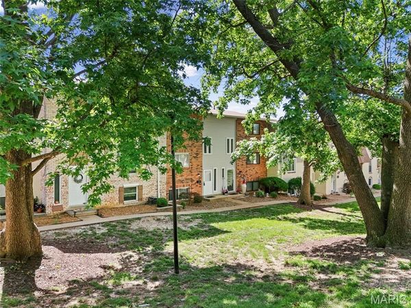 161 Carmel Woods Drive, Ellisville, MO 63021