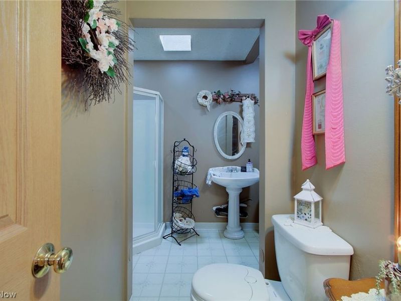 1495 Fredrickburg Drive, Youngstown, OH 44412 Photo 11