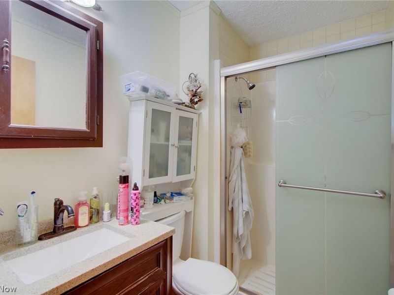 1495 Fredrickburg Drive, Youngstown, OH 44412 Photo 16