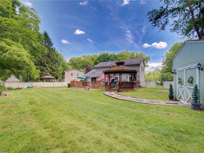 1495 Fredrickburg Drive, Youngstown, OH 44412 Photo 34