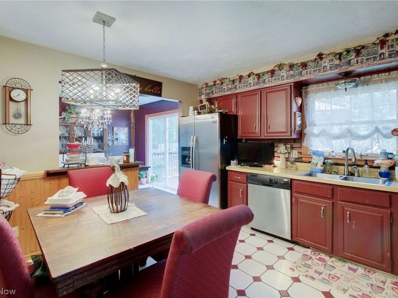 1495 Fredrickburg Drive, Youngstown, OH 44412 Photo 6