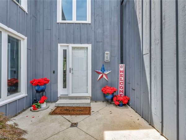 3931 Hilltop Drive , Huron, OH 44839