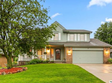 2001 Liberty Lane, Papillion, NE 68133