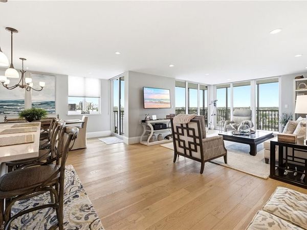 10420 Gulf Shore DR, Unit 161, NAPLES, FL 34108