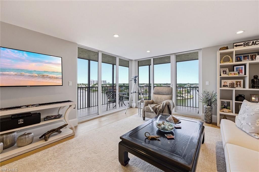 10420 Gulf Shore Dr, Unit 161, Naples, FL 34108 Photo