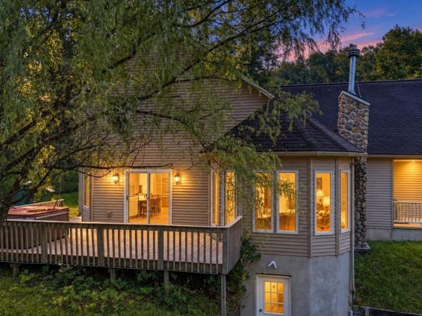 161 Cleer Road, Bridgeport, WV 26330