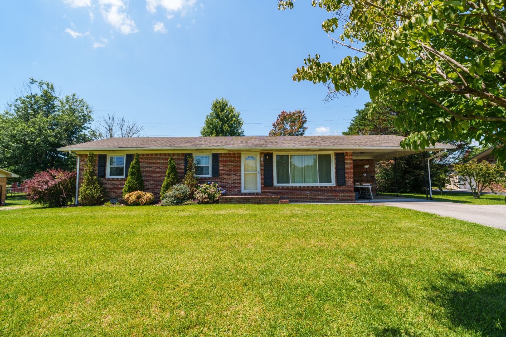885 Southgate Dr, Cookeville, TN 38501 Main Photo
