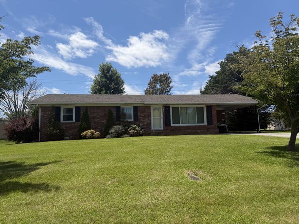885 Southgate Dr , Cookeville, TN 38501