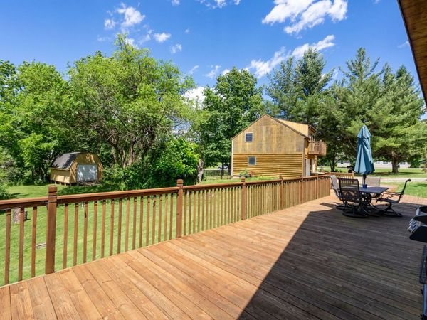 17 Deer Run Road , Orion, IL 61273