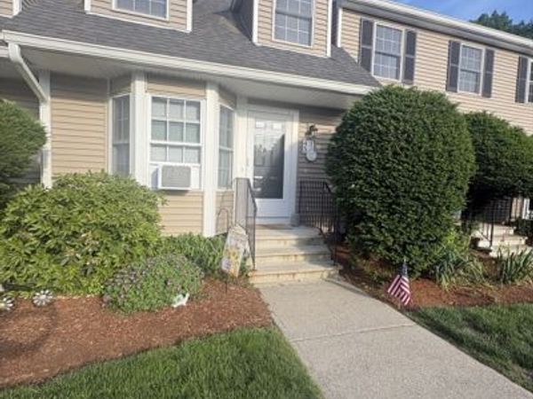 45 Key St, Unit 45, Millis, MA 02045