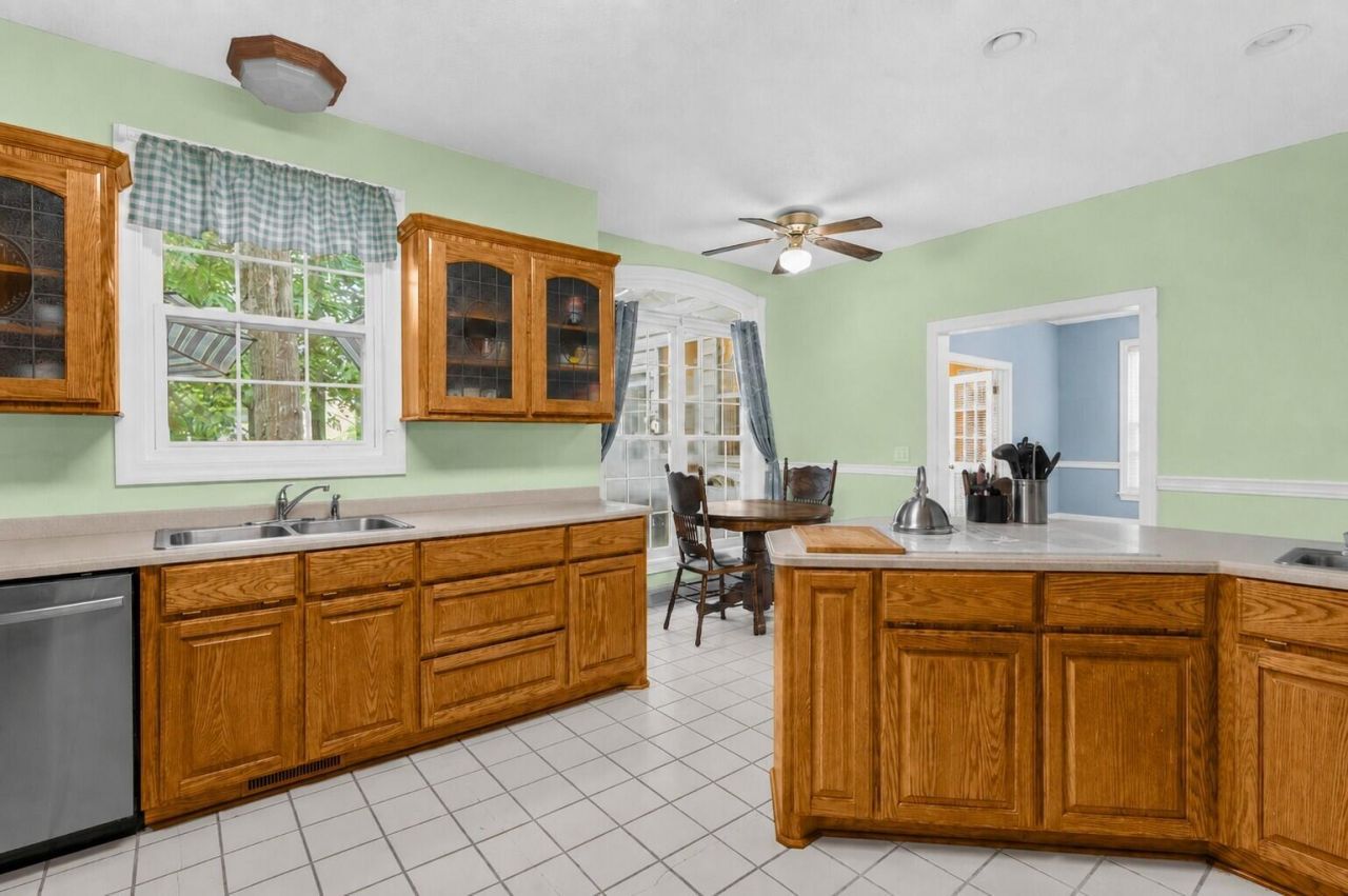 114 Ashley Hill Drive Photo 14