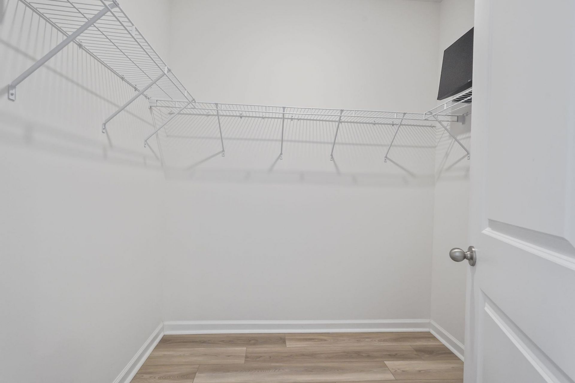 398 Sun Colony Blvd.  Photo 11