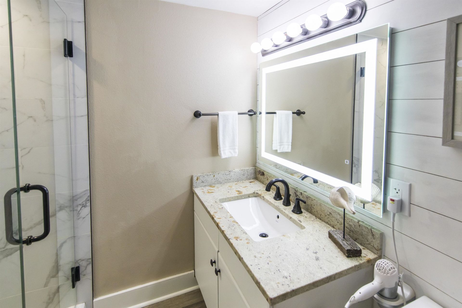 9900 S Thomas Drive , Unit 1903, Panama City, FL 32408 Photo