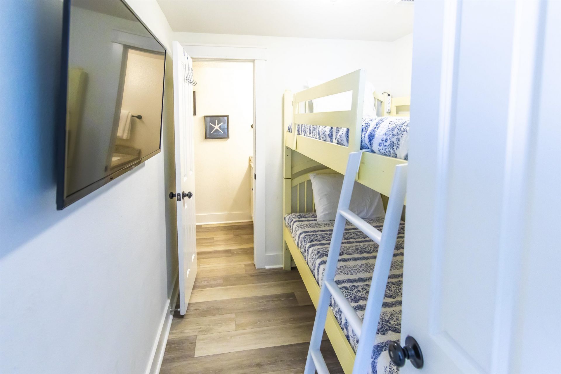 9900 S Thomas Drive , Unit 1903, Panama City, FL 32408 Photo