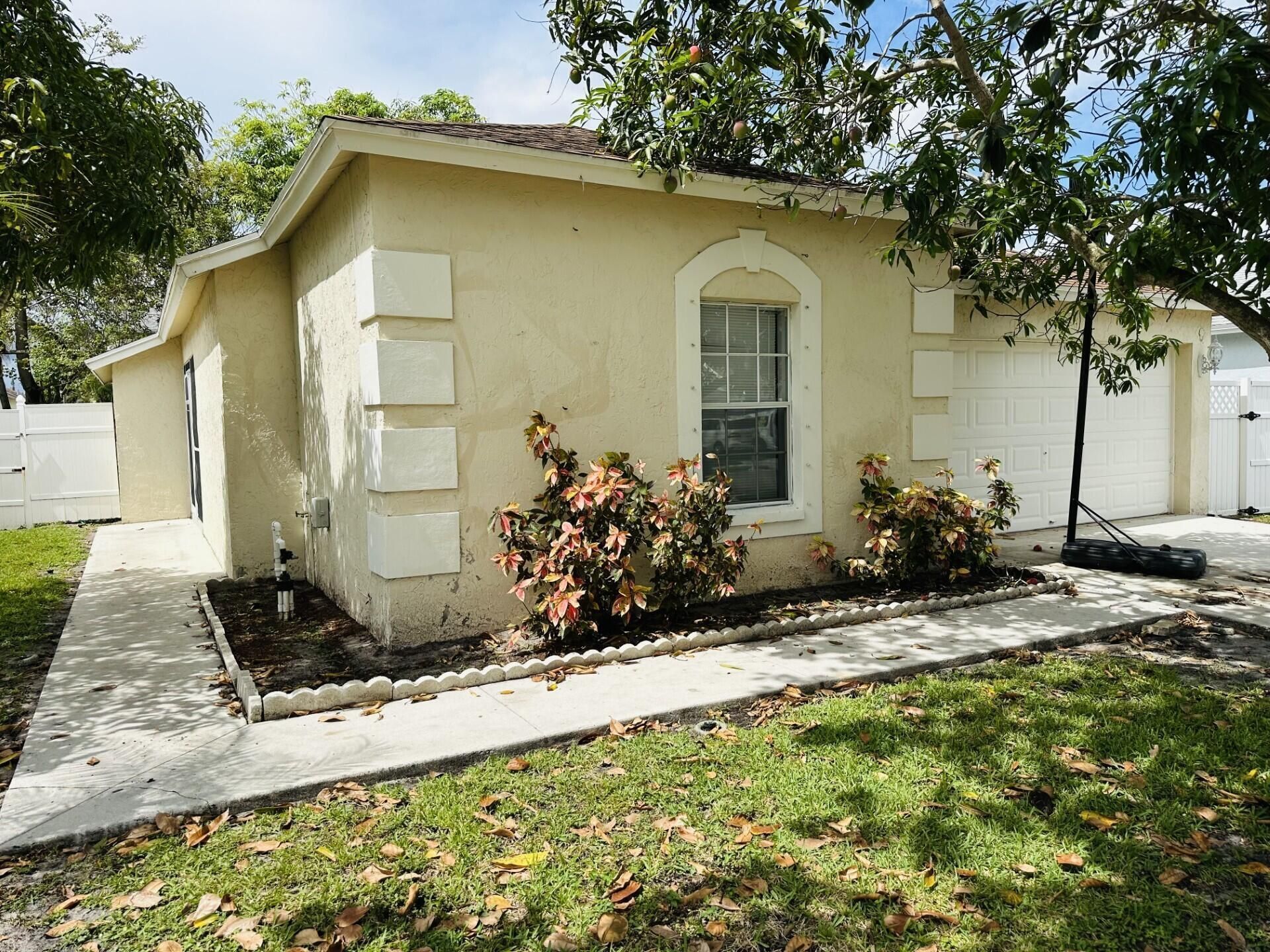 5165 Foxhall Pl, West Palm Beach, FL 33417 Photo