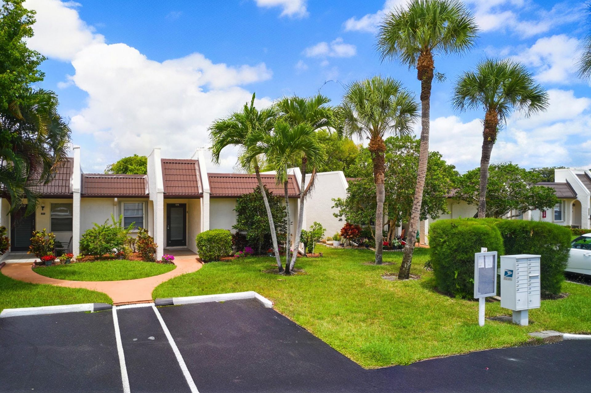 175 Lake Susan Lane, West Palm Beach, FL 33411 Photo